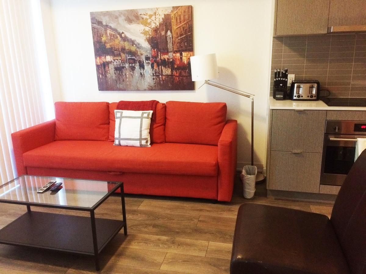 Apartment Pelican At Harbour Plaza Toronto